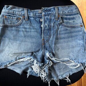 Levi’s high rise wedgie for denim shorts